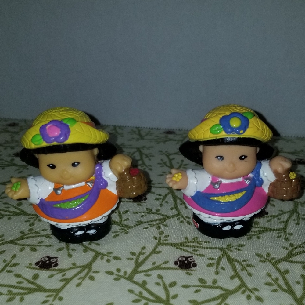 Little People Asian Sonya Farmer Girl  Black Hair Shoes Yellow Hat Brown Basket